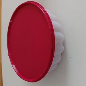Tupperware Jello Ring Mold Red